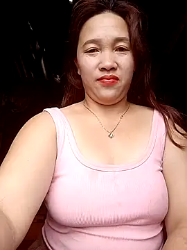 Snapshot of miumiu_00 chatting on 10/01/25, 07:47 miumiu 00 online show from 10/01/25, 07:47