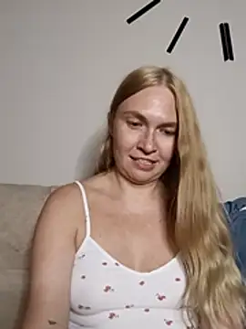 KisaVixen online show from 07/17/26, 09:30