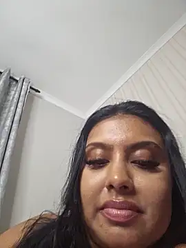 Indian GlowingMiax online show from 11/04/25, 04:50