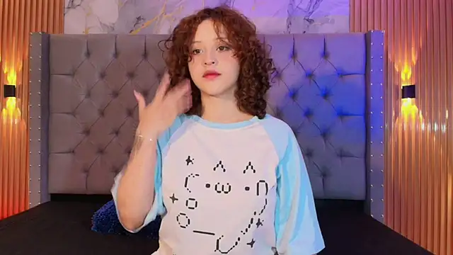 Suxan White  online show from 09/20/25, 11:33