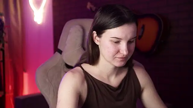 AgataWillis online show from 10/08/25, 04:43