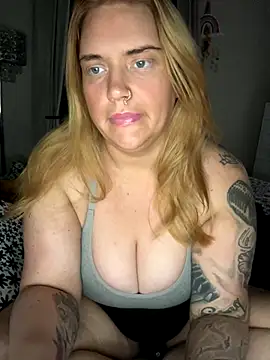 MysteriousMylaX online show from 10/30/25, 09:48