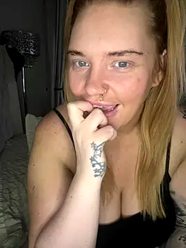 MysteriousMylaX online show from 11/05/25, 01:16