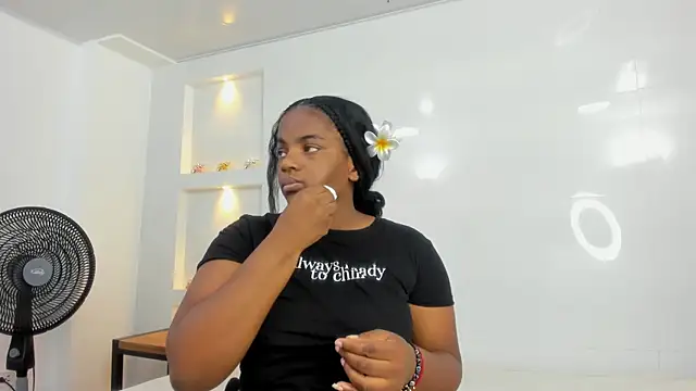 Snapshot of nahomye_teylor chatting on 10/15/25, 11:38 nahomye teylor online show from 10/15/25, 11:38