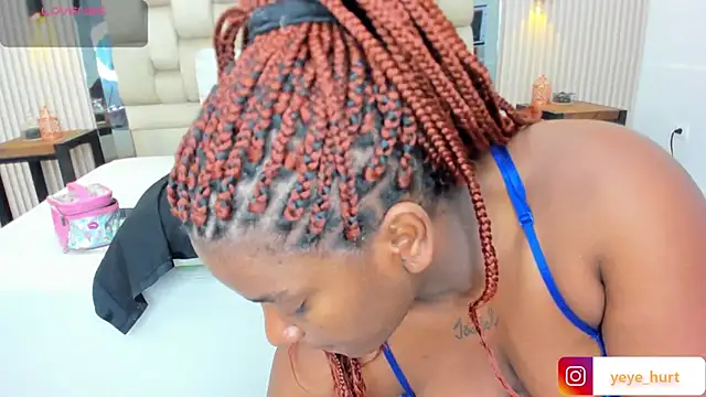 Snapshot of nahomye_teylor chatting on 10/28/25, 02:59 nahomye teylor online show from 10/28/25, 02:59