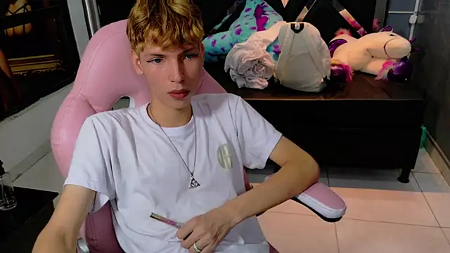 park jimin1 online show from 09/22/25, 12:07