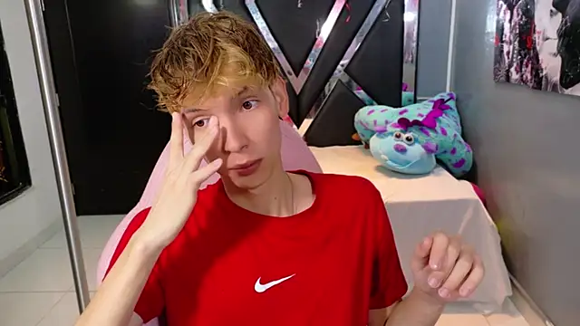 park jimin1 online show from 10/03/25, 12:57