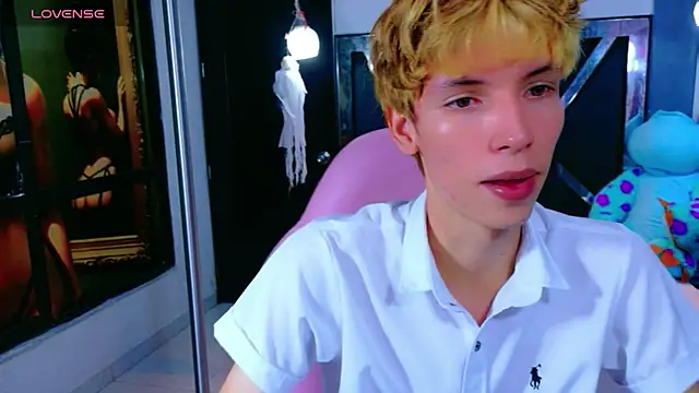 park jimin1 online show from 11/02/25, 12:51