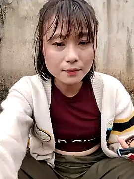 Snapshot of linda_bae00 chatting on 02/22/26, 07:19 linda bae00 online show from 02/22/26, 07:19