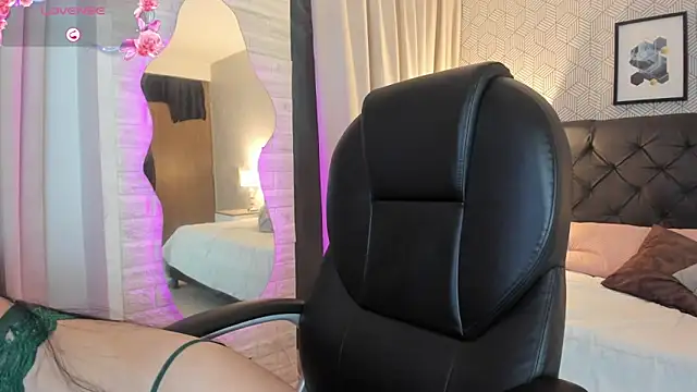 celeste  clark online show from 10/02/25, 12:12