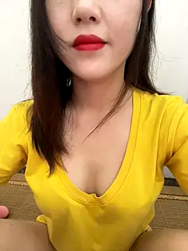 Snapshot of Dieknr chatting on 09/24/25, 01:20 Dieknr online show from 09/24/25, 01:20