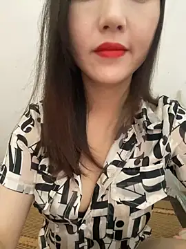 Snapshot of Dieknr chatting on 09/28/25, 01:44 Dieknr online show from 09/28/25, 01:44