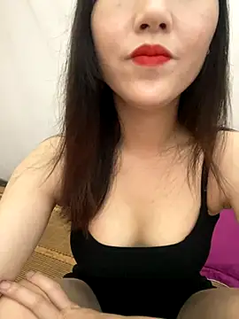 Snapshot of Dieknr chatting on 10/04/25, 01:47 Dieknr online show from 10/04/25, 01:47