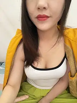 Snapshot of Dieknr chatting on 10/25/25, 01:46 Dieknr online show from 10/25/25, 01:46