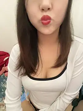 Snapshot of Dieknr chatting on 11/08/25, 09:20 Dieknr online show from 11/08/25, 09:20