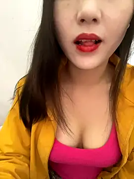 Snapshot of Dieknr chatting on 11/27/25, 01:29 Dieknr online show from 11/27/25, 01:29