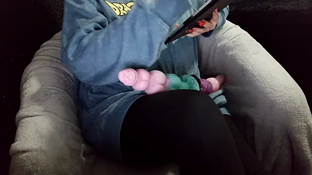 Snapshot of fetishslut4u chatting on 09/23/25, 05:43 fetishslut4u online show from 09/23/25, 05:43