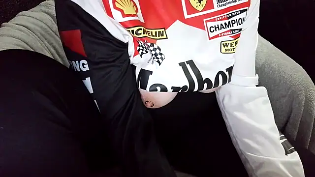 Snapshot of fetishslut4u chatting on 09/28/25, 06:30 fetishslut4u online show from 09/28/25, 06:30