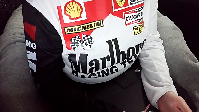 Snapshot of fetishslut4u chatting on 09/28/25, 07:08 fetishslut4u online show from 09/28/25, 07:08