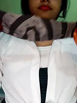 Snapshot of Desi_masti69 chatting on 09/10/25, 04:40 Desi masti69 online show from 09/10/25, 04:40