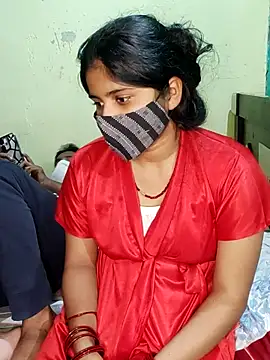 Snapshot of Desi_masti69 chatting on 10/28/25, 04:53 Desi masti69 online show from 10/28/25, 04:53