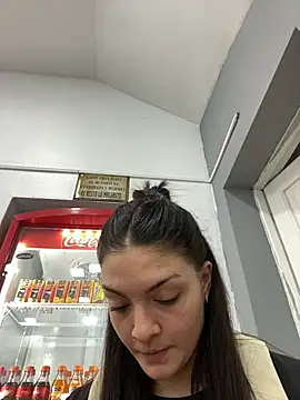 Danielaeliana online show from 09/12/25, 09:04