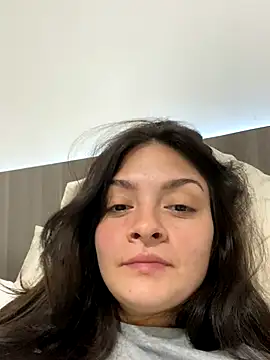 Danielaeliana online show from 09/28/25, 05:02