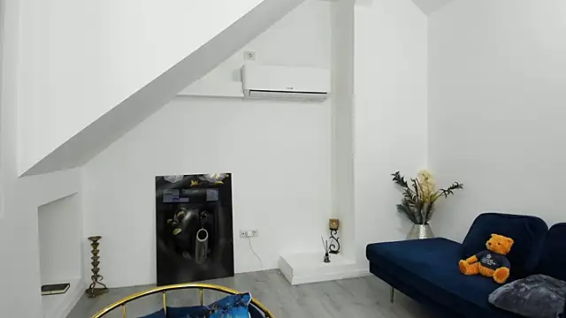 Ranya Evy online show from 09/16/25, 06:20