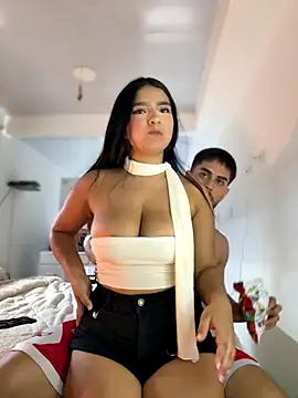 Snapshot of Tomas_Olivia chatting on 09/14/25, 09:36 Tomas Olivia online show from 09/14/25, 09:36