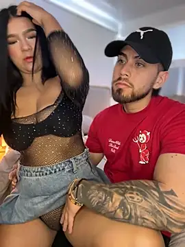 Snapshot of Tomas_Olivia chatting on 10/28/25, 03:47 Tomas Olivia online show from 10/28/25, 03:47