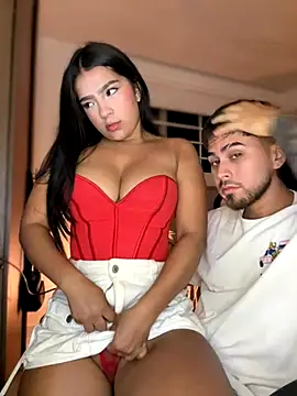 Snapshot of Tomas_Olivia chatting on 12/04/25, 08:01 Tomas Olivia online show from 12/04/25, 08:01