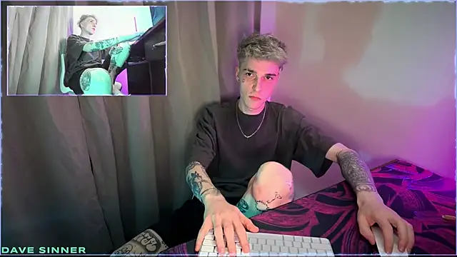 Snapshot of davesinner chatting on 05/18/26, 10:48 davesinner online show from 05/18/26, 10:48