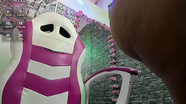 Snapshot of karoll__sex chatting on 11/05/25, 01:11 karoll sex online show from 11/05/25, 01:11