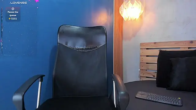 Snapshot of Daiisy_kiss chatting on 09/13/25, 07:24 Daiisy kiss online show from 09/13/25, 07:24