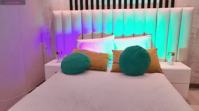 AprilRhodes  online show from 10/26/25, 06:47