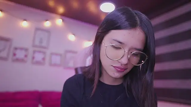 Lana Dreams  online show from 11/07/25, 12:43