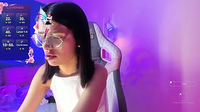 Lana Dreams  online show from 11/21/25, 10:41