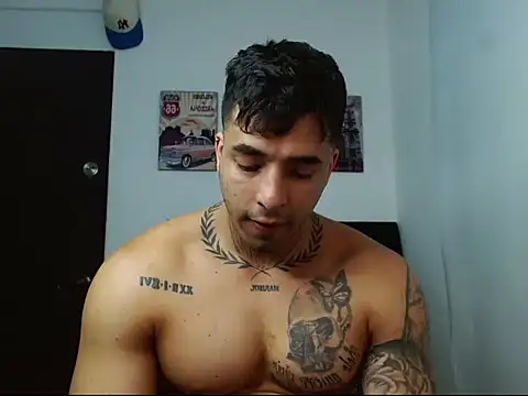 Snapshot of ragnar_phoenix chatting on 10/21/25, 07:36 ragnar phoenix online show from 10/21/25, 07:36