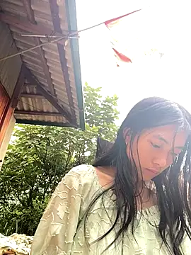 EmLy02 online show from 10/29/25, 12:35