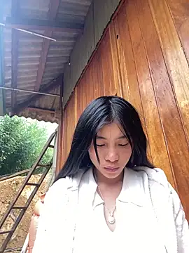 EmLy02 online show from 11/04/25, 01:27