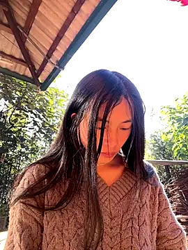 EmLy02 online show from 11/30/25, 01:20