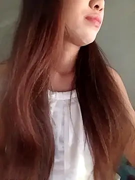 Snapshot of fanchunn chatting on 10/06/25, 01:36 fanchunn online show from 10/06/25, 01:36