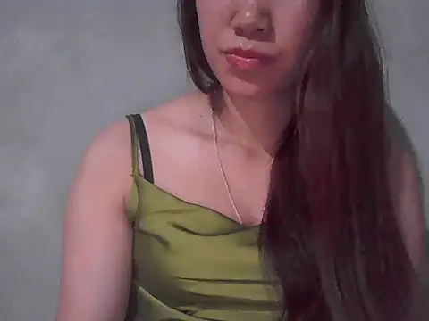 Snapshot of fanchunn chatting on 10/20/25, 01:55 fanchunn online show from 10/20/25, 01:55