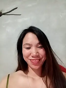 Snapshot of fanchunn chatting on 10/31/25, 03:46 fanchunn online show from 10/31/25, 03:46