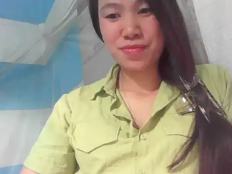 Snapshot of fanchunn chatting on 11/02/25, 12:40 fanchunn online show from 11/02/25, 12:40