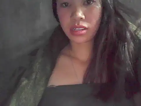 Snapshot of fanchunn chatting on 11/27/25, 11:07 fanchunn online show from 11/27/25, 11:07