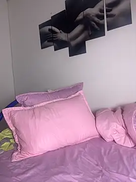 Snapshot of celeste_L29 chatting on 10/12/25, 03:11 celeste L29 online show from 10/12/25, 03:11