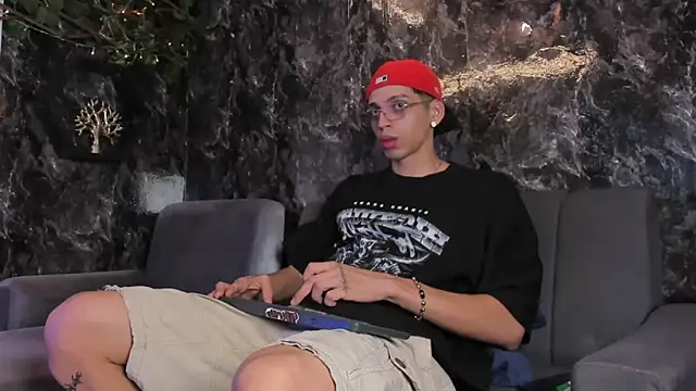 nicolai drake online show from 11/08/25, 03:29