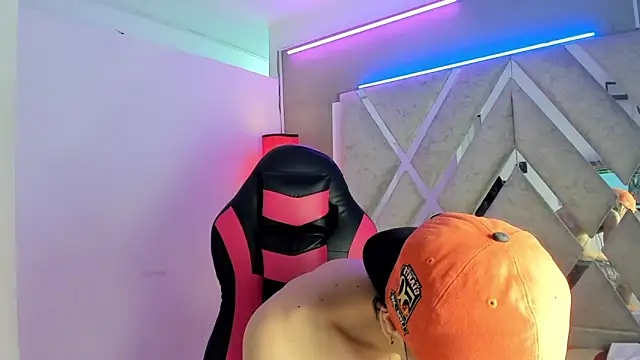 nicolai drake online show from 12/01/25, 03:33