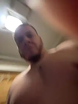 kev0n2389 online show from 10/12/25, 05:01